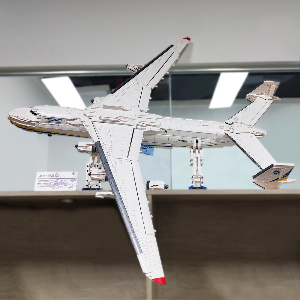 AN-225 grande modelo de aerona - Hand Plane Block avaliação e preço